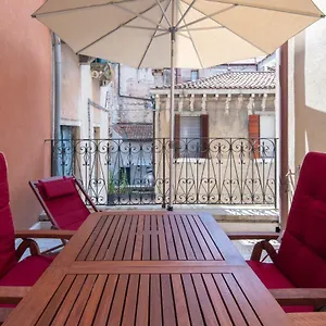 Ve.n.i.ce Cera Remer Apartment